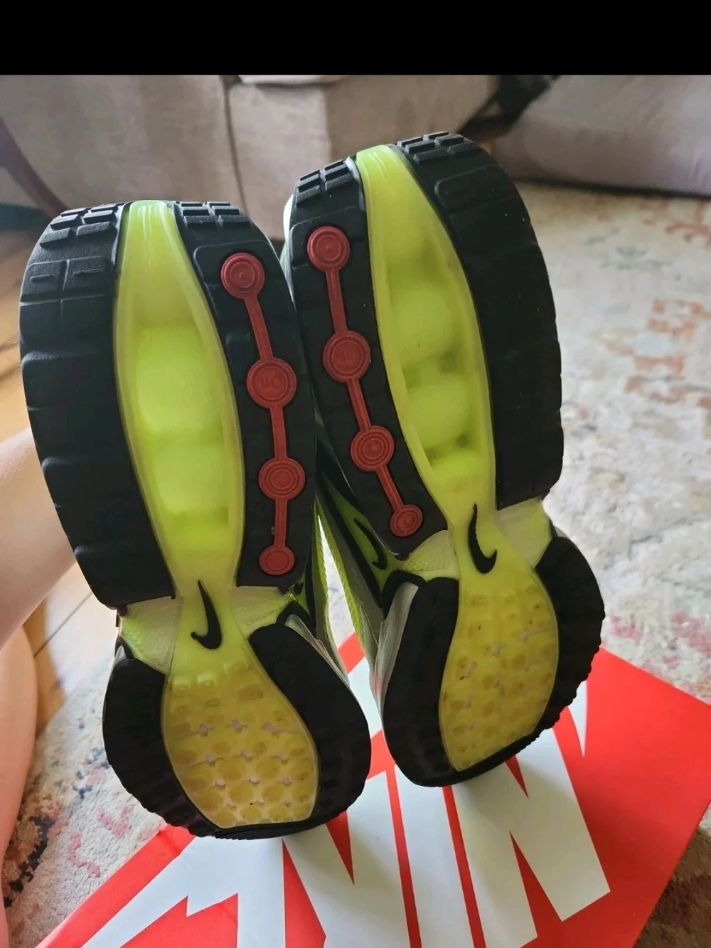 Nike lightweight neon